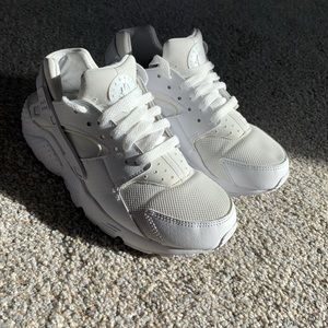 Nike White Huaraches